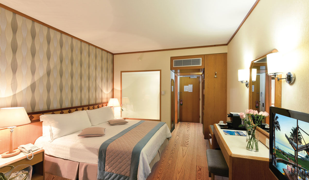 Constantinou Bros Pioneer Beach Paphos Room photo