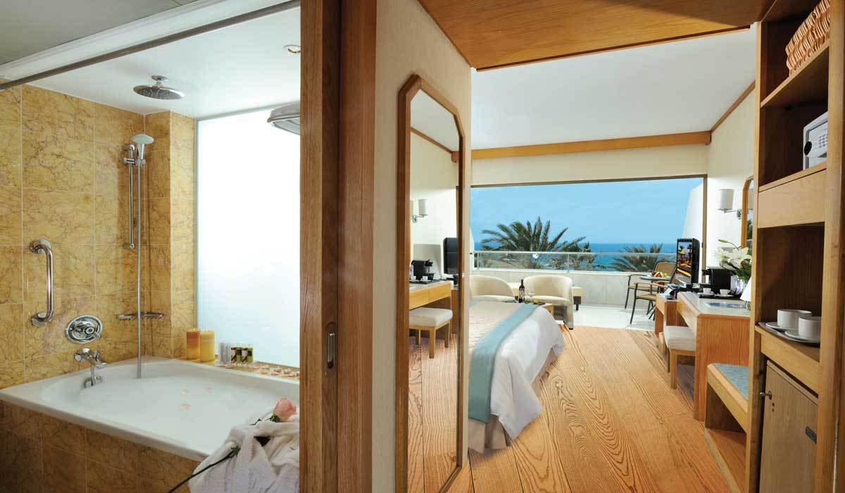 Constantinou Bros Pioneer Beach Paphos Room photo